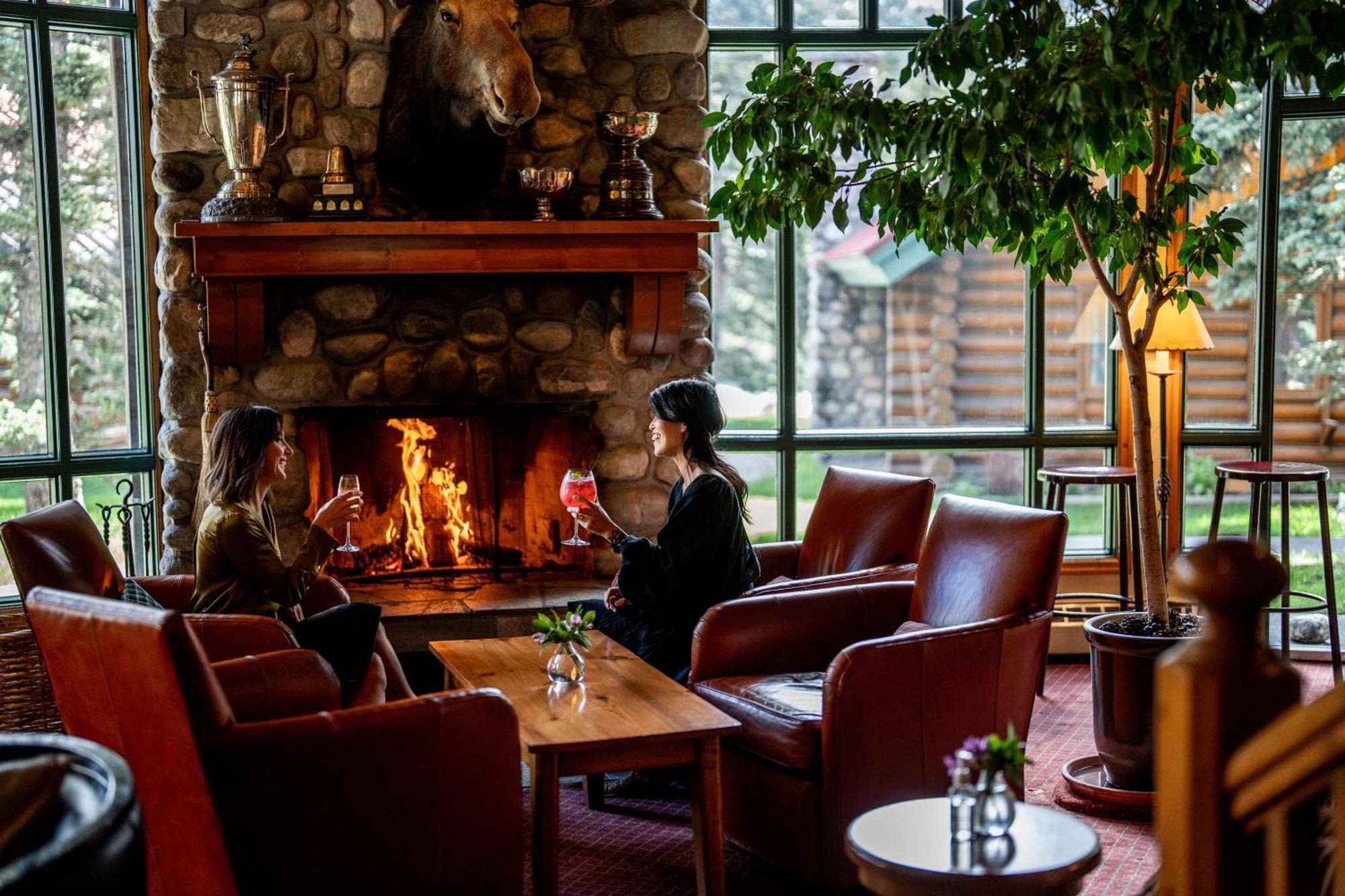 Post Hotel & Spa Lake Louise Zewnętrze zdjęcie