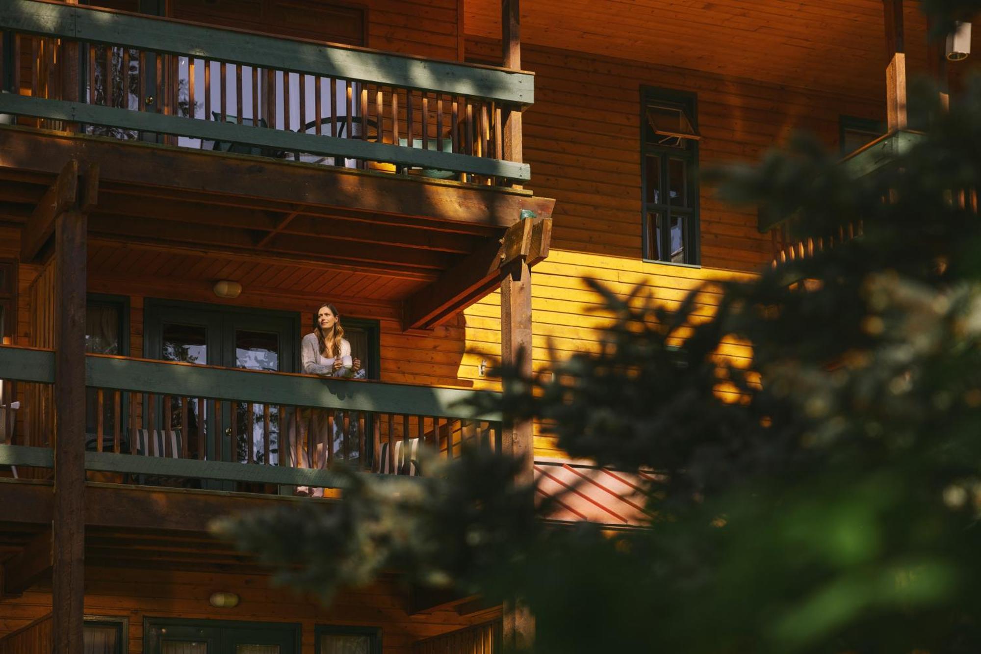 Post Hotel & Spa Lake Louise Zewnętrze zdjęcie