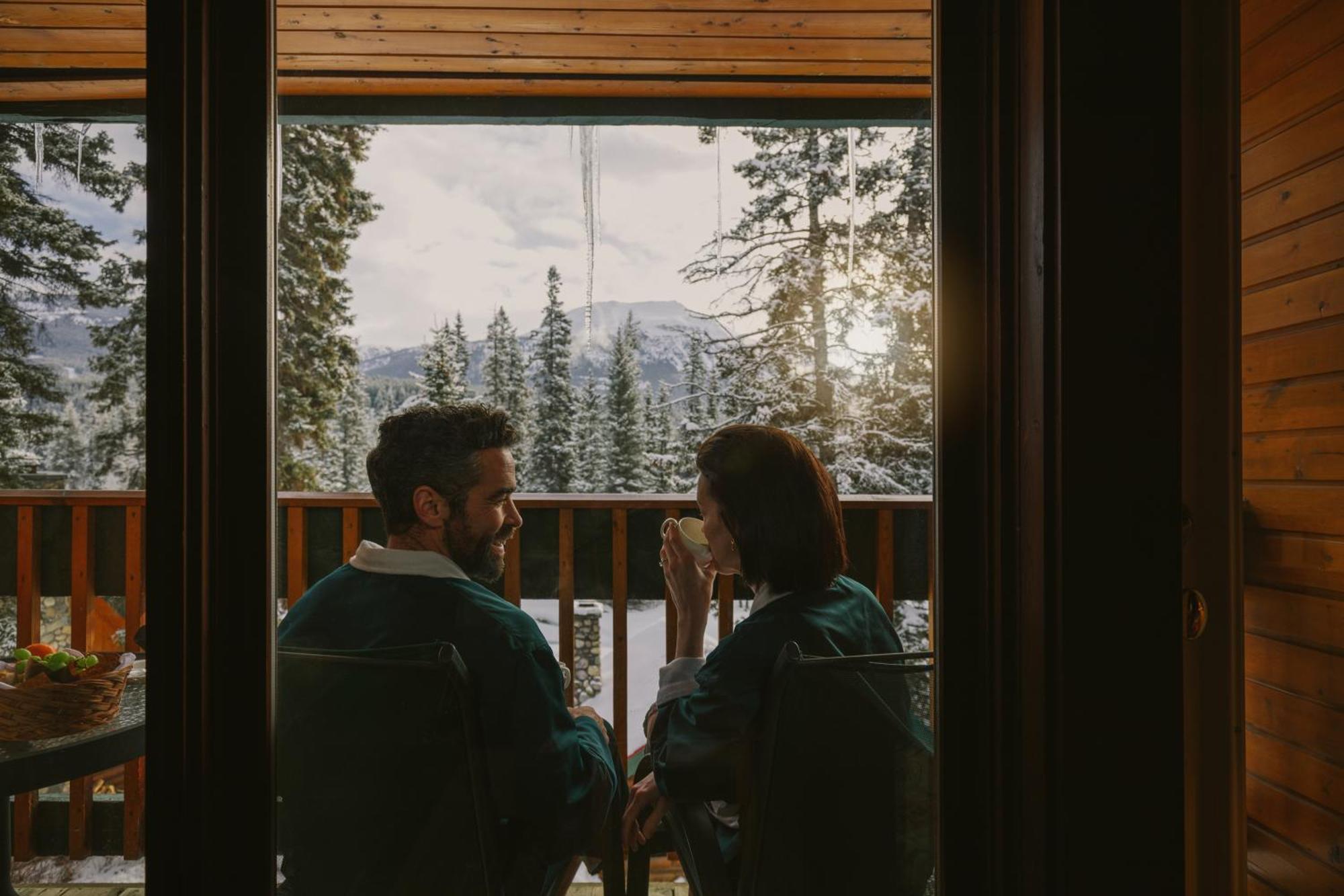 Post Hotel & Spa Lake Louise Zewnętrze zdjęcie